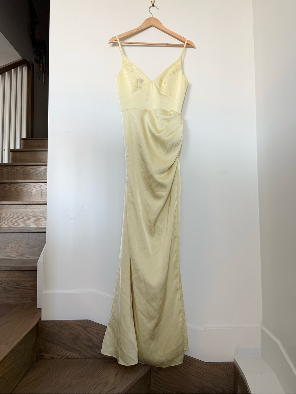 Butter Yellow Satin V-Neck Maxi Dress Gown - US 4 (A4) - Picture 2 of 7